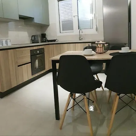 Kos Cozy Home Apartment